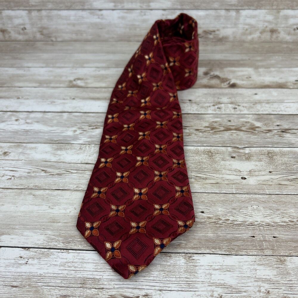 Ermenegildo Zegna 100% Silk Red Floral Pattern Tie Necktie